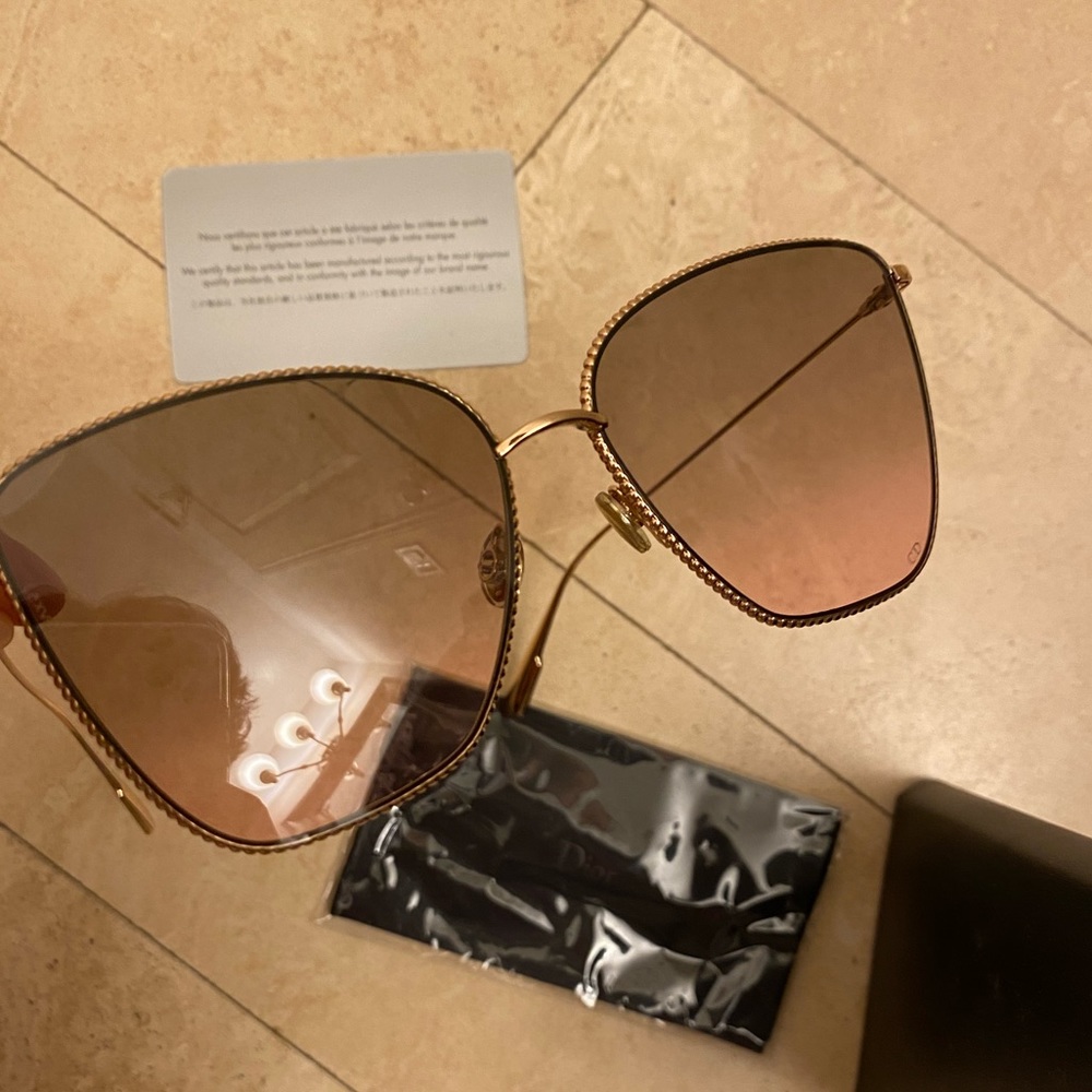 Christian Dior Sunglasses - Picture 9 of 12